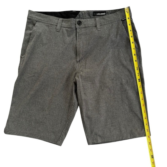 Volcom Men's Charcoal Flat Front Dressy, Classic Shorts 34x21 - Picture 2 of 6